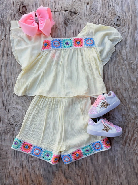 Cream gauze 2pc girls set w/ knitted floral hem
